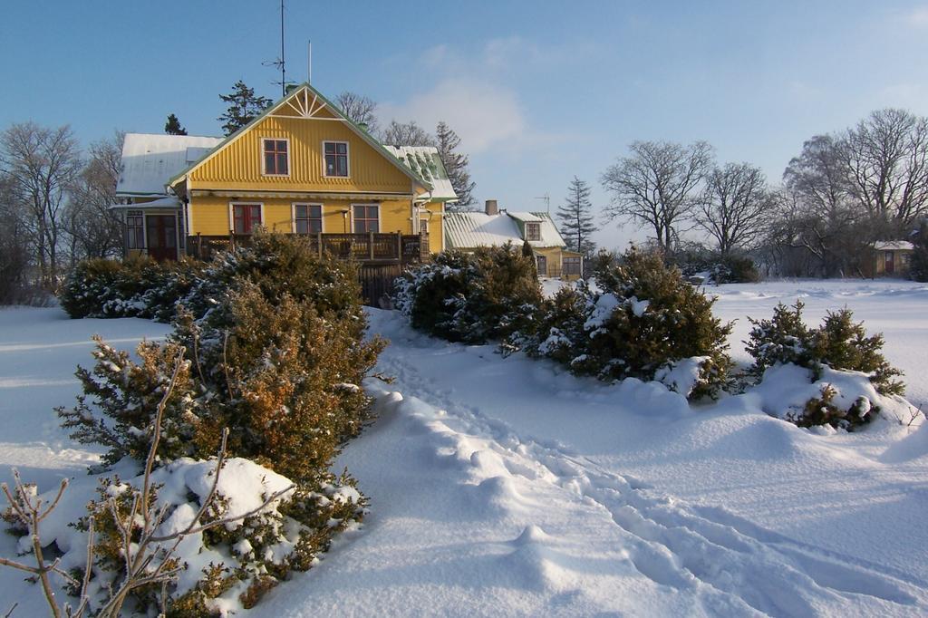 Aenggarde B&B Huse Exterior foto